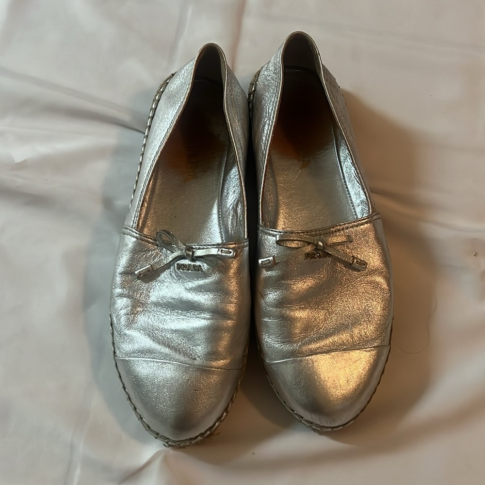 PRADA! Leather Silver Shoes. Size 9. - Picture 2 of 7